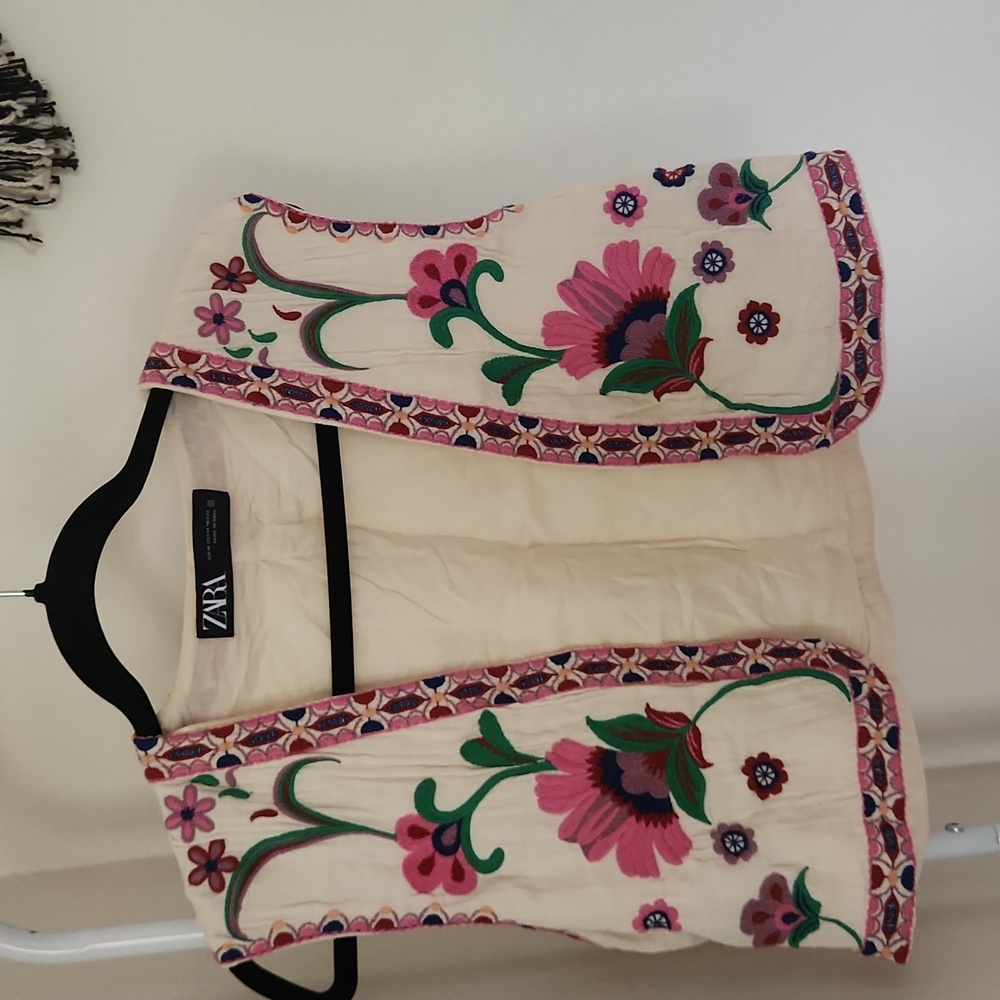 Zara Cream Embroidered Floral Vest